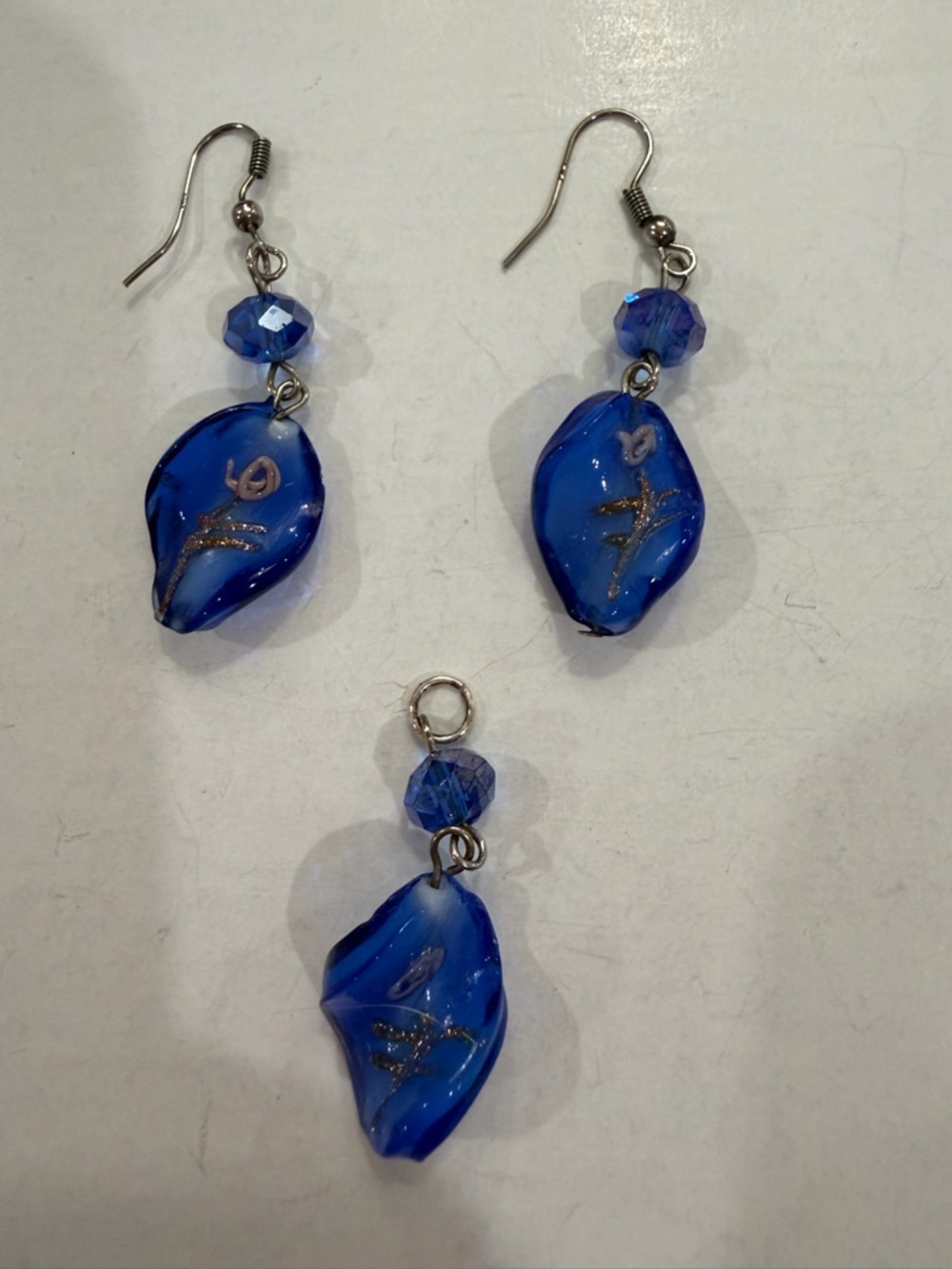 Handcrafted Blue Glass Drop Earrings and Pendant Set - Unbranded